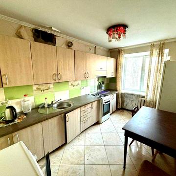 Оренда просторої чотирикімнатної квартири. просп. Коцюбинського