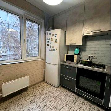 12 мкр/ 5 поверх/ повністю укомплектована