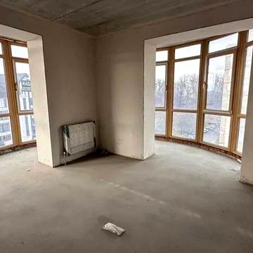 Продам 2х кімнату квартиру Хоткевича