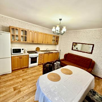 Кадетський Гай вул., 3