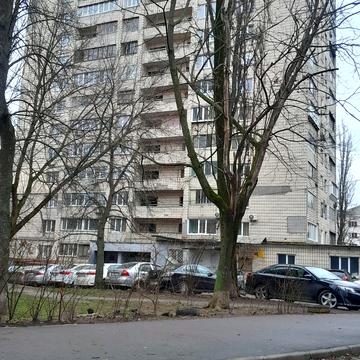 Борщагівська вул., 210