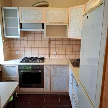 Оренда 1 кімнатна квартира вул. Пулюя 29. Євроремонт, вмонтована кухня