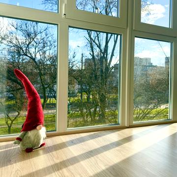 Юності вул., 9