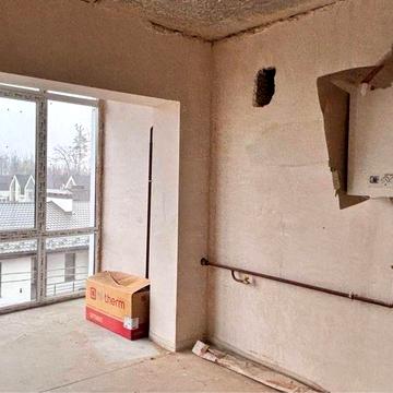 Продам однокімнатну квартиру без ремонту поруч з лісом