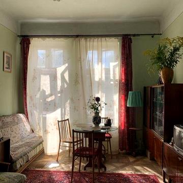 Оренда 1-кім Русових, Львів