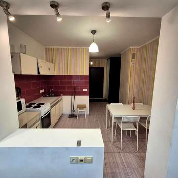 Героїв Дніпра вул., 13