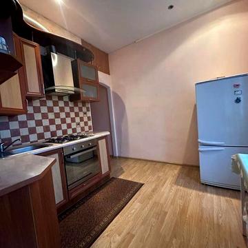 Терміново! Продам 2 кімнатну високогабаритку у м.Шептицький!