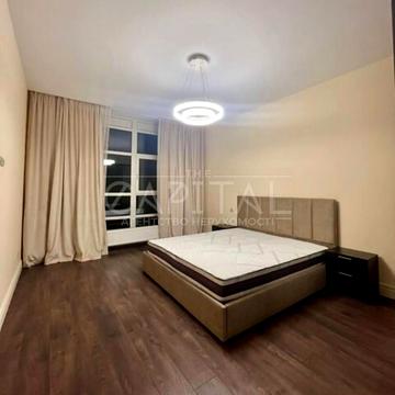 Саперне Поле вул., 12