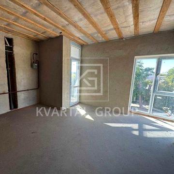 Єоселя! Однокімнатна квартира 38м2 з газом.