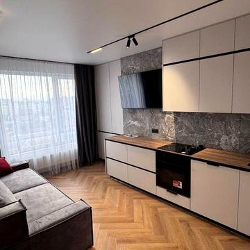 1 кімнатна квартира з ремонтом центр міста є оселя ЖК Імперія