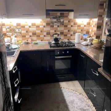 Владислава Бувалкіна вул. (Бочарова Генерала), 6