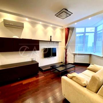 Євгена Коновальця вул. (Щорса), 32-Г