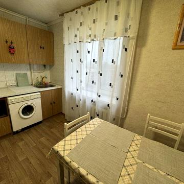 Оренда однокімнатної квартири 3 Слобідська/Бедзая