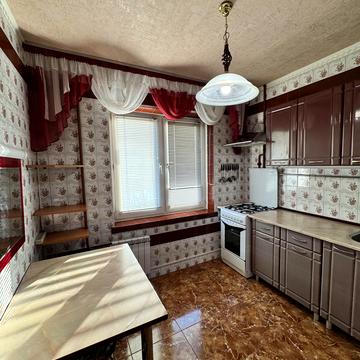 Приозерна вул., 12