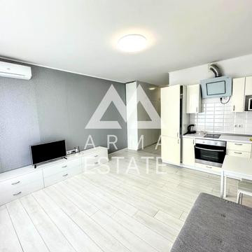 Камянська вул. (Дніпродзержинська), 128