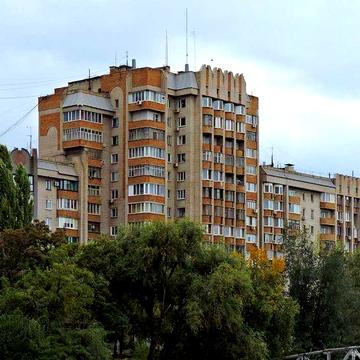 Продам 2-кімнатну квартиру Жовтнева (О.Поля) будинок 4