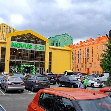 СДАМ !!! СОВРЕМЕННУЮ 1 км..,40 кв, в Комфорт Тауне.