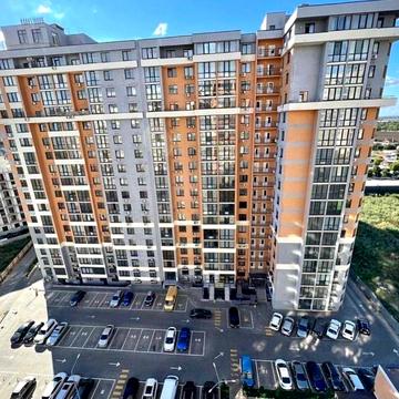 Сдаётся светлая квартира в ЖК Маршал сити