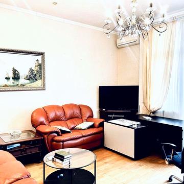 Оренда, центр, метро у дома, вид на Дніпро