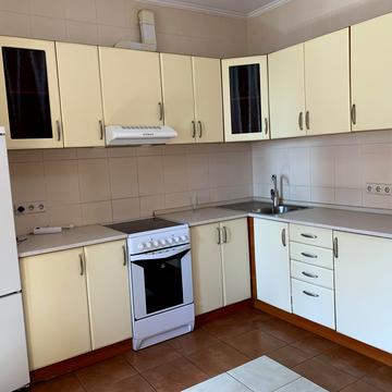 Миколи Бажана просп., 10