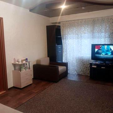 2к.кв. вул. Ушинського 11, пл. Космонавтів, метро Шулявська