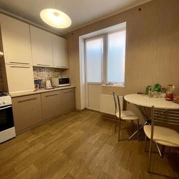 Волошкова вул., 42/2