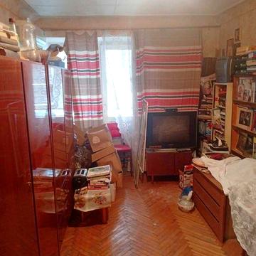 Продам 1к квартиру возле метро Левада