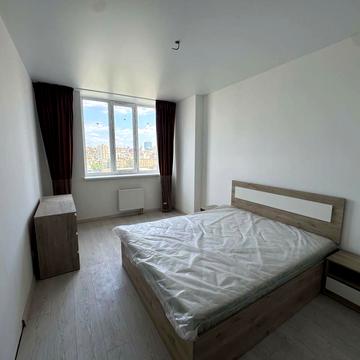 Нововокзальна вул., 69