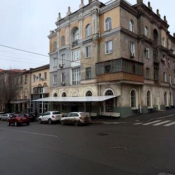 Продається 3х кімнатна квартира в серці міста, біля пр. Поштовий