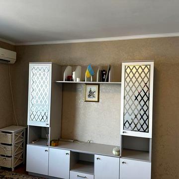 Оренда 1-кімнатна квартира вул. Набережно-Хрещатицька 11