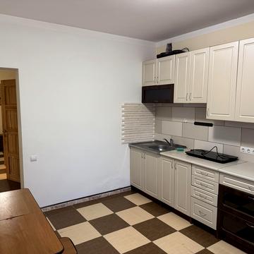 Фізкультурна вул., 1