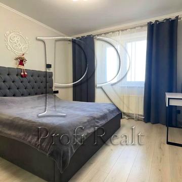 Чубинського вул., 4