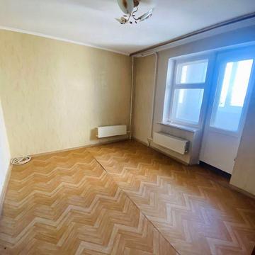 Продам 3 кімнатну квартиру на леваневського
