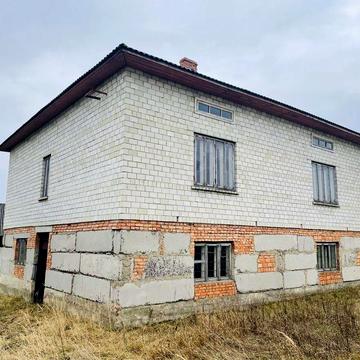 Незавершене будівництво 140 м² та технічна будівля