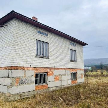 Незавершене будівництво 140 м² та технічна будівля