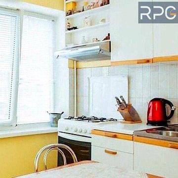 Продаж 2к квартири Кловський узвіз 24 метро Арсенальна