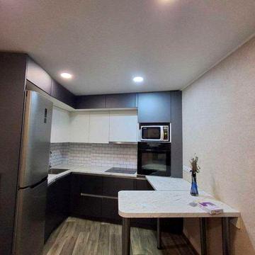 Продам 2-кімнатну квартиру в центрі м.Фастів, Київської обл