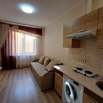 Індустріальний просп. (Фрунзе), 6