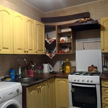 Річкова вул., 3