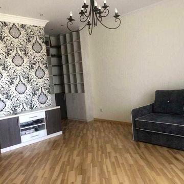 Продаж  2- кімнатної квартири вул. Почайнинська ,70 Поділ .