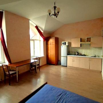 Сумська вул., 2