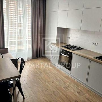 Продам стильну, світлу квартиру в ЖК “Нові Метри Парк”!