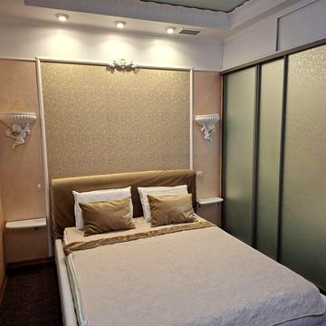 Василя Тютюнника вул. (Анрі Барбюса), 37/1а