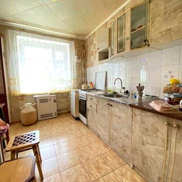 Трикімнатна "чешка" на вул.Силікатній.  Терміново!