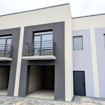 Останній таунхаус 135 м² біля річки:Гараж, Газ, Міські Комунікації _RR