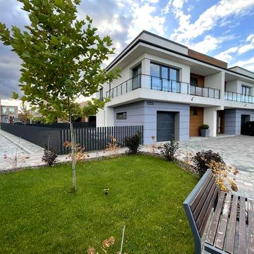 Продаж зданого таунхауса із комунікаціями Газ