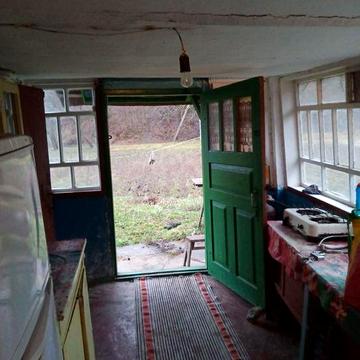 Продам будинок с Мельник Черкаська область Канівського району