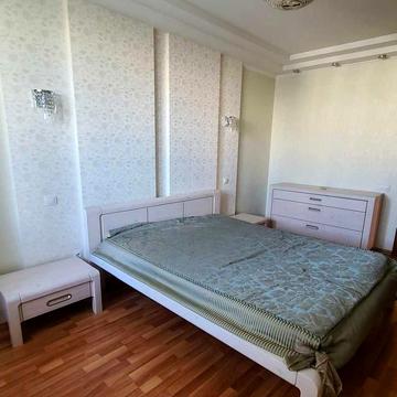 Срібнокільська вул., 1