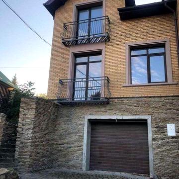 "Продаж таунхауса у Тернополі"