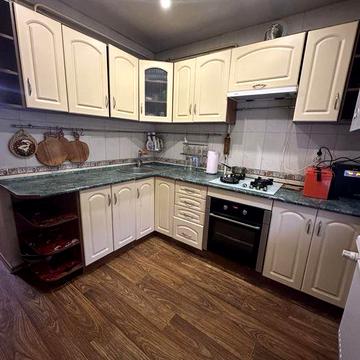 Здається 2к Будинок на Дарвіна